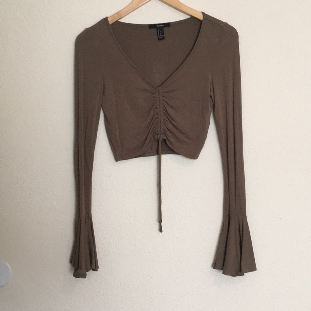Long sleeve crop forever 21 top